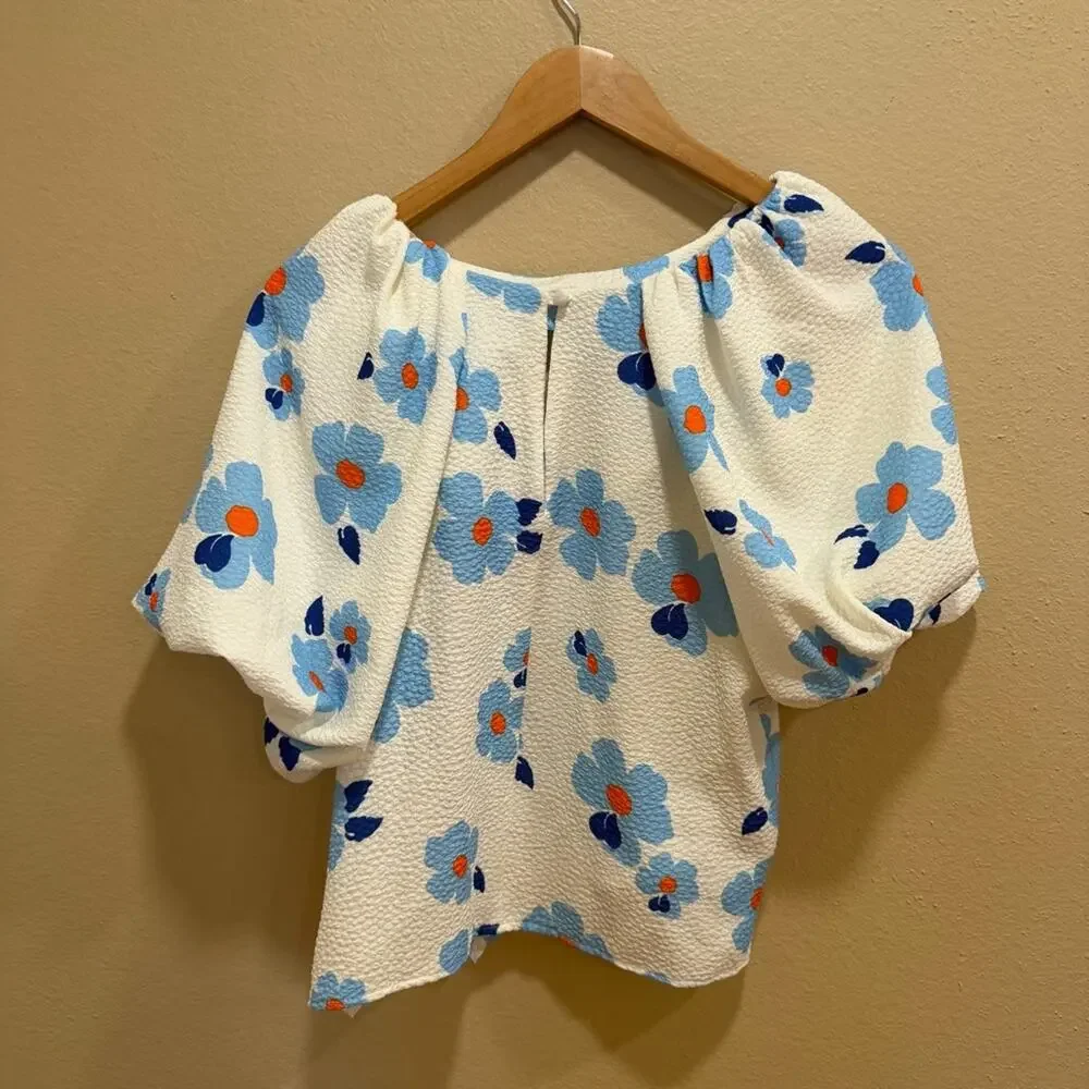 NWT Tuckernuck Never A Wallflower White Blue Floral Puff Sleeve Top Blouse Small
